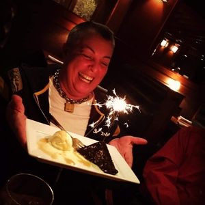 Meet your Posher, Gloria